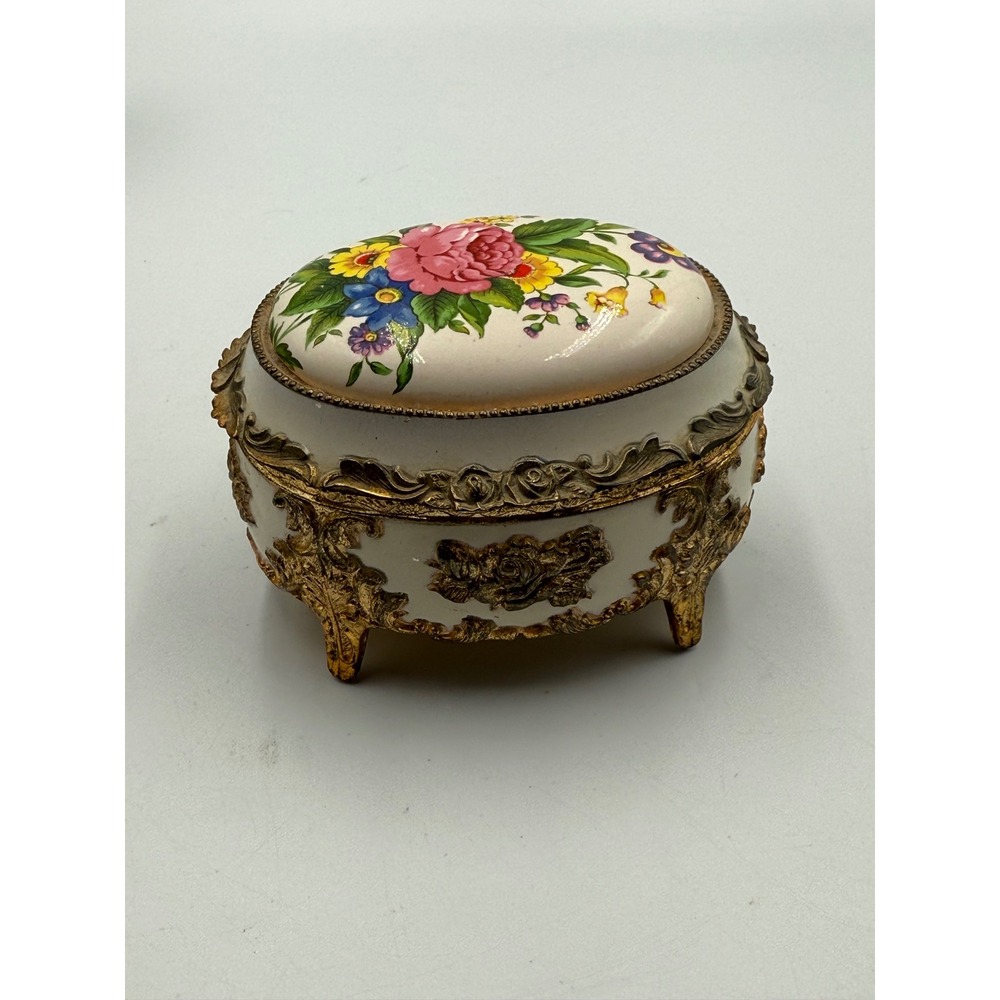 Vintage Sankyo Japan Musical Jewelry Box Floral Gold Tone Filigree Footed Oval